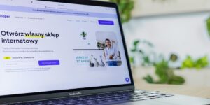 Strategia marketingowa e-commerce 2026 jak zdobyć klientów bez dużego budżetu