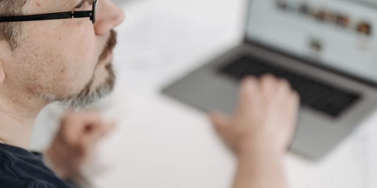 Jak się tworzy sklep internetowy w 2026: Od zera do sukcesu, bez kosztownych błędów